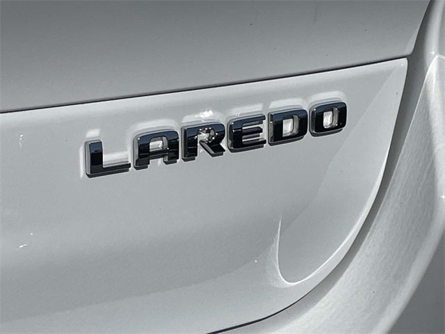 2022 Jeep Grand Cherokee L Laredo 4x4